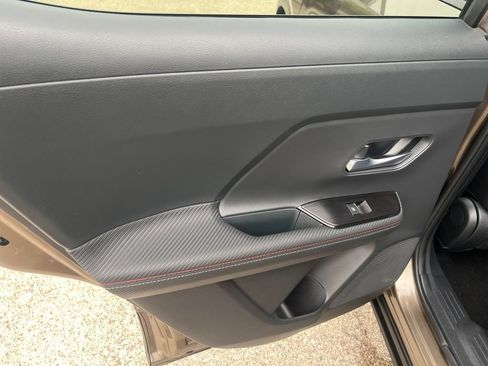 Certified 2025 Nissan Kicks SR AWD/4WD image 10