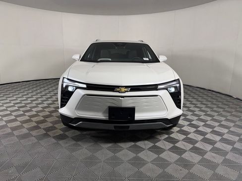 Used 2024 Chevrolet Blazer EV LT AWD/4WD image 10
