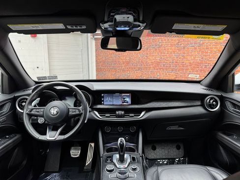 Used 2022 Alfa Romeo Stelvio Sprint image 12