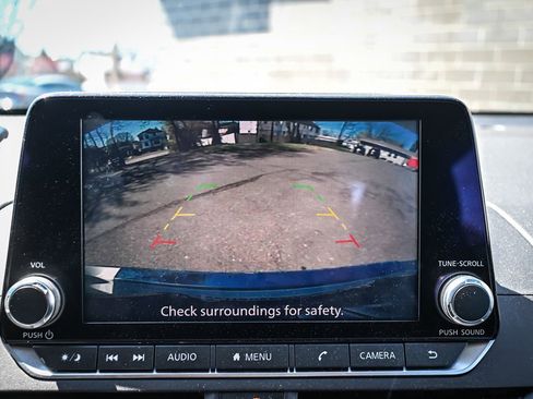 Used 2022 Nissan Altima 2.5 SV image 11