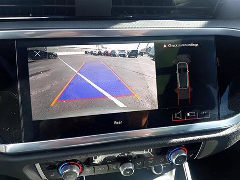 Used 2023 Audi Q3 2.0T Premium image 14