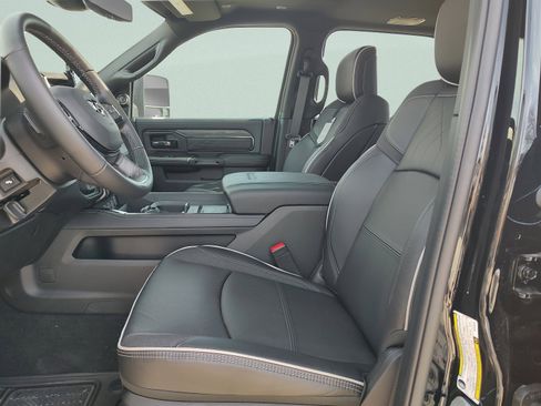 New 2026 RAM 3500 Limited image 28