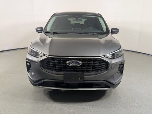 Used 2023 Ford Escape Active FWD image 2