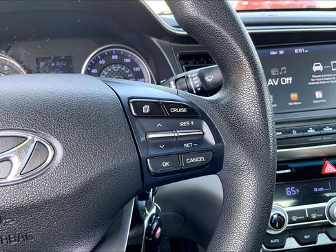 Used 2020 Hyundai Elantra SEL image 24