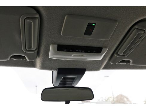 Used 2024 Nissan Kicks SV image 23