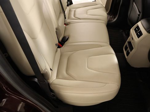 Used 2018 Ford Edge Titanium w/ Equipment Group 302A image 14