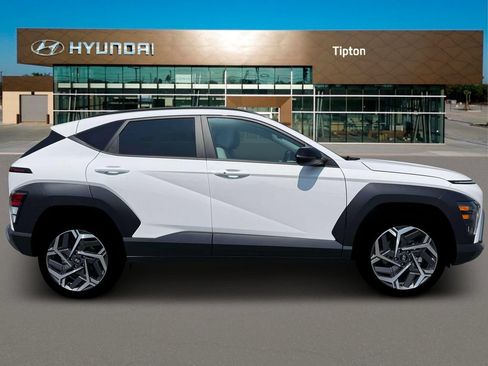 New 2026 Hyundai Kona SEL Premium FWD image 9