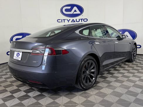 Used 2018 Tesla Model S 100D image 4