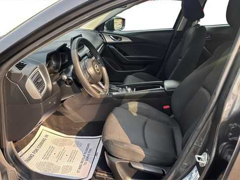 Used 2018 MAZDA MAZDA3 Sport FWD image 9