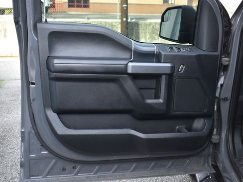 Used 2018 Ford F150 XLT w/ Equipment Group 302A Luxury AWD/4WD image 11