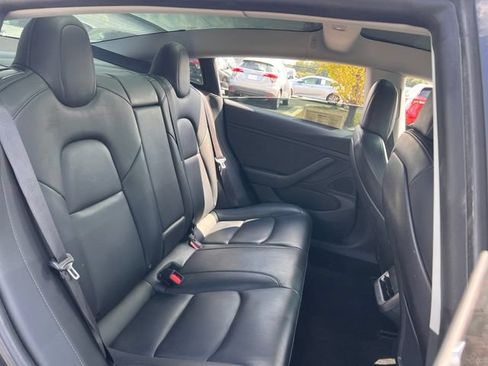 Used 2019 Tesla Model 3 Long Range RWD image 27