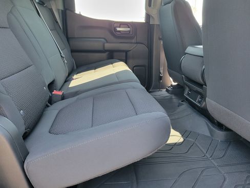 Used 2020 Chevrolet Silverado 1500 Custom w/ Custom Value Package AWD/4WD image 33