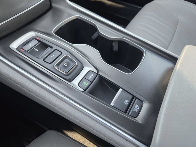 Used 2018 Honda Accord Touring image 21