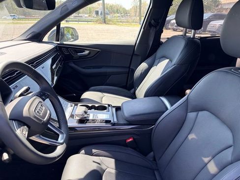 Certified 2025 Audi Q7 3.0T Prestige w/ Prestige Package AWD/4WD image 7