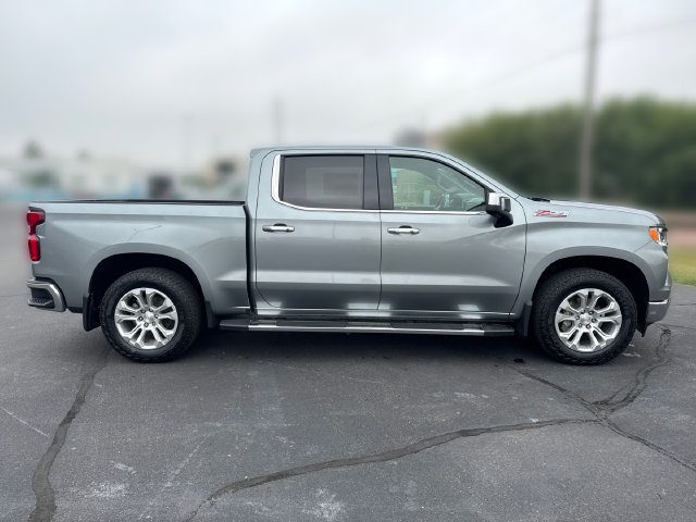 Used 2023 Chevrolet Silverado 1500 LTZ AWD/4WD image 6