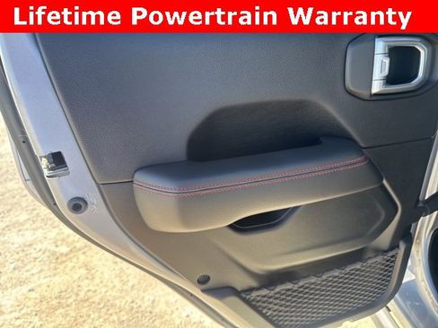 Used 2020 Jeep Gladiator Rubicon image 29