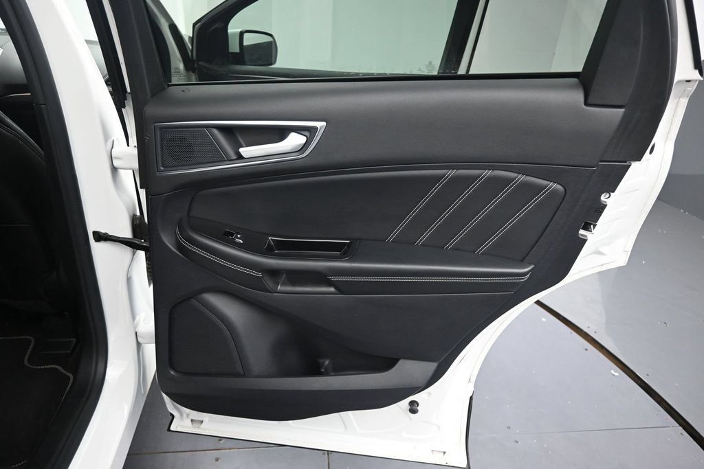Used 2020 Ford Edge ST w/ Equipment Group 401A AWD/4WD image 21
