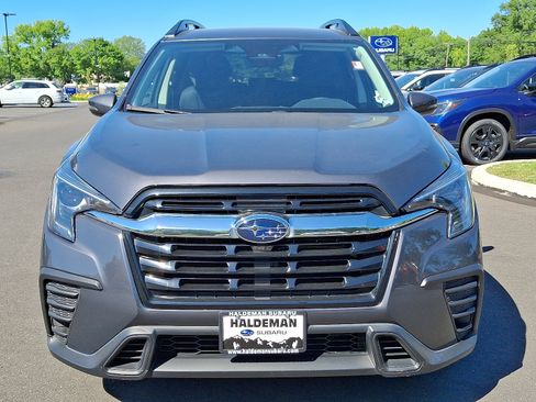 Certified 2023 Subaru Ascent Premium w/ Convenience Package AWD/4WD image 2