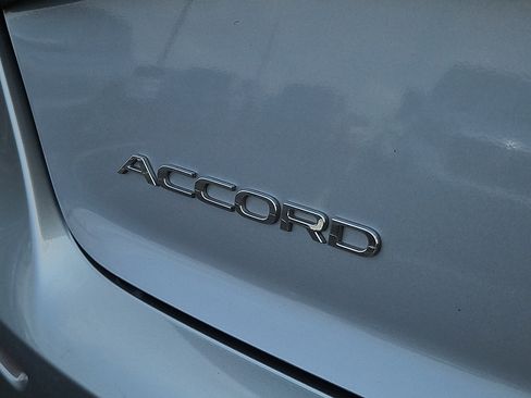 Used 2023 Honda Accord EX image 31