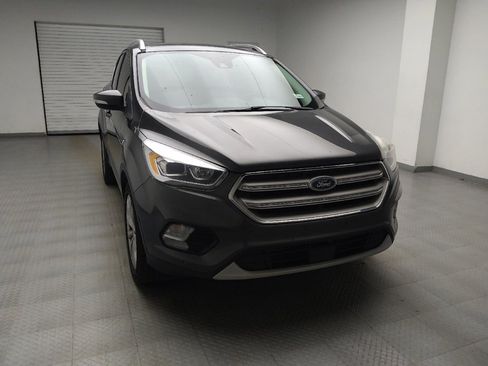 Used 2018 Ford Escape Titanium w/ Ford Safe & Smart Package FWD image 14