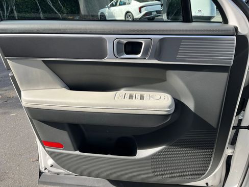 Used 2025 Hyundai Santa Fe SEL image 18