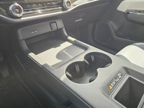Used 2025 Honda Prologue Touring image 29