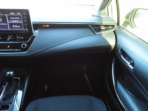Used 2020 Toyota Corolla SE image 21