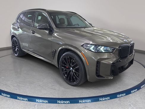 Used 2024 BMW X5 xDrive40i w/ M Sport Package AWD/4WD image 4