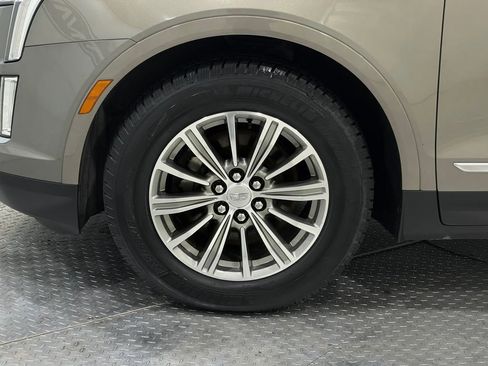 Used 2018 Cadillac XT5 Luxury w/ Driver Awareness Package image 37