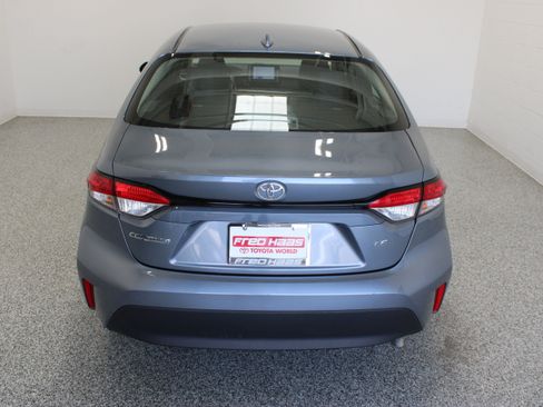 Used 2025 Toyota Corolla LE FWD image 8