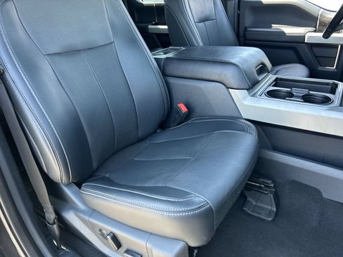 Used 2022 Ford F250 Lariat w/ Tremor Off-Road Package AWD/4WD image 28
