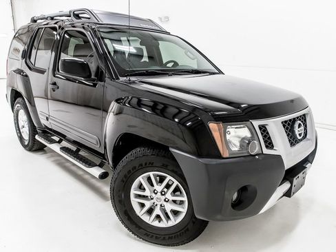 Used 2015 Nissan Xterra S w/ Value Package RWD image 10