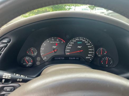 Used 2003 Chevrolet Corvette Convertible w/ Preferred Equipment Group1 RWD image 9