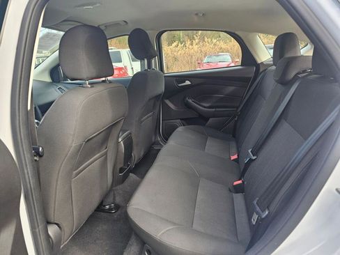 Used 2015 Ford Focus SE image 23
