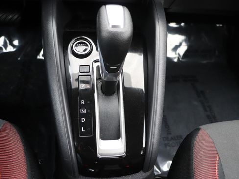 Used 2024 Nissan Versa SR FWD image 33