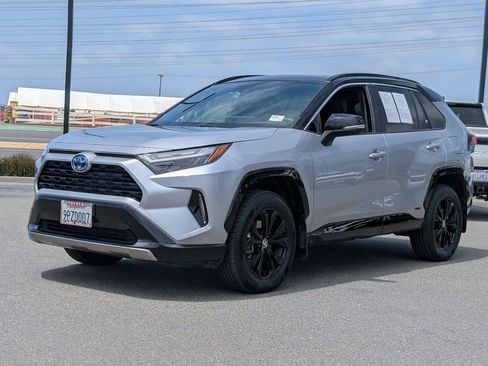 Used 2024 Toyota RAV4 XSE w/ Weather Package AWD/4WD image 11