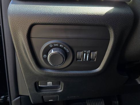 New 2026 Jeep Grand Cherokee Laredo X AWD/4WD image 13