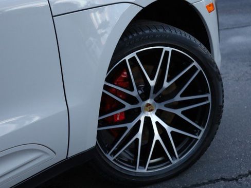 Used 2023 Porsche Macan S image 64