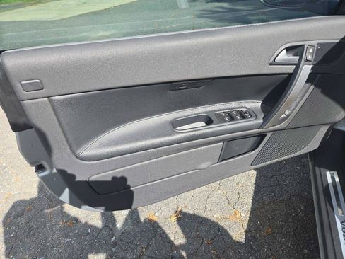 Used 2010 Volvo C70 T5 FWD image 10