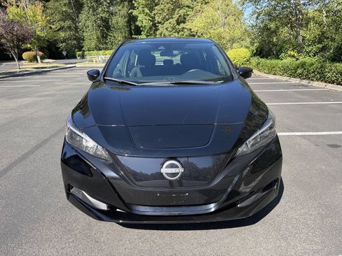 Used 2023 Nissan Leaf S FWD image 2