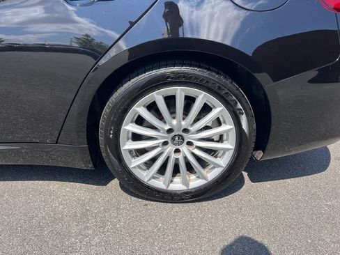 Used 2019 Alfa Romeo Giulia RWD image 33