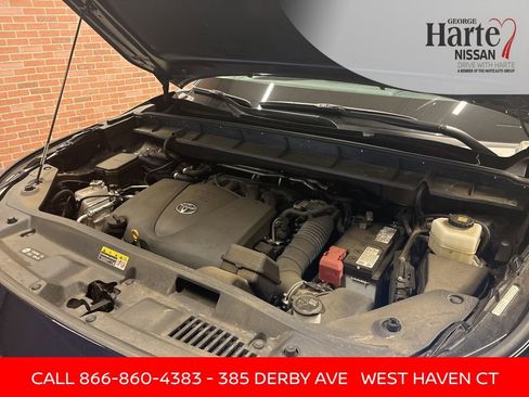 Used 2021 Toyota Highlander XLE image 56