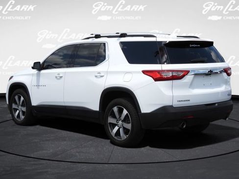Used 2021 Chevrolet Traverse LT w/ LT Premium Package FWD image 20