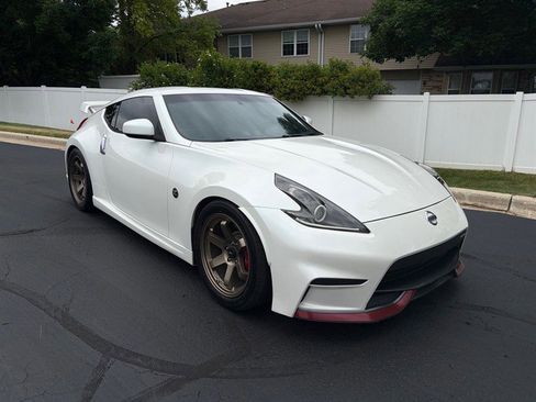 Used 2013 Nissan 370Z NISMO RWD image 23