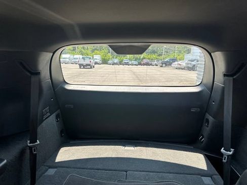 Used 2023 Cadillac XT6 Premium Luxury FWD image 11