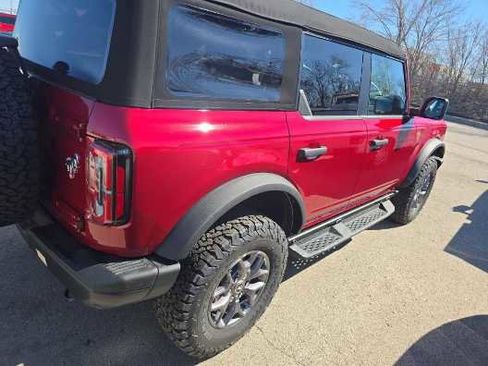 Used 2025 Ford Bronco Badlands image 5