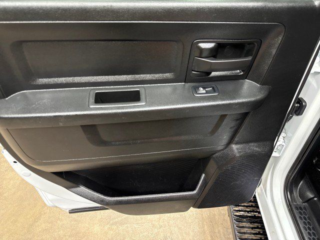 Used 2024 RAM 2500 Tradesman w/ Chrome Appearance Group AWD/4WD image 24