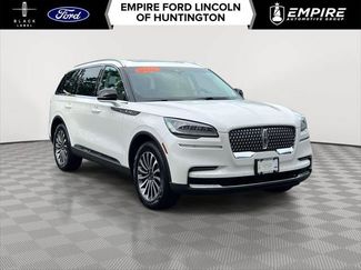 Used 2023 Lincoln Aviator AWD w/ Premium Package video 1
