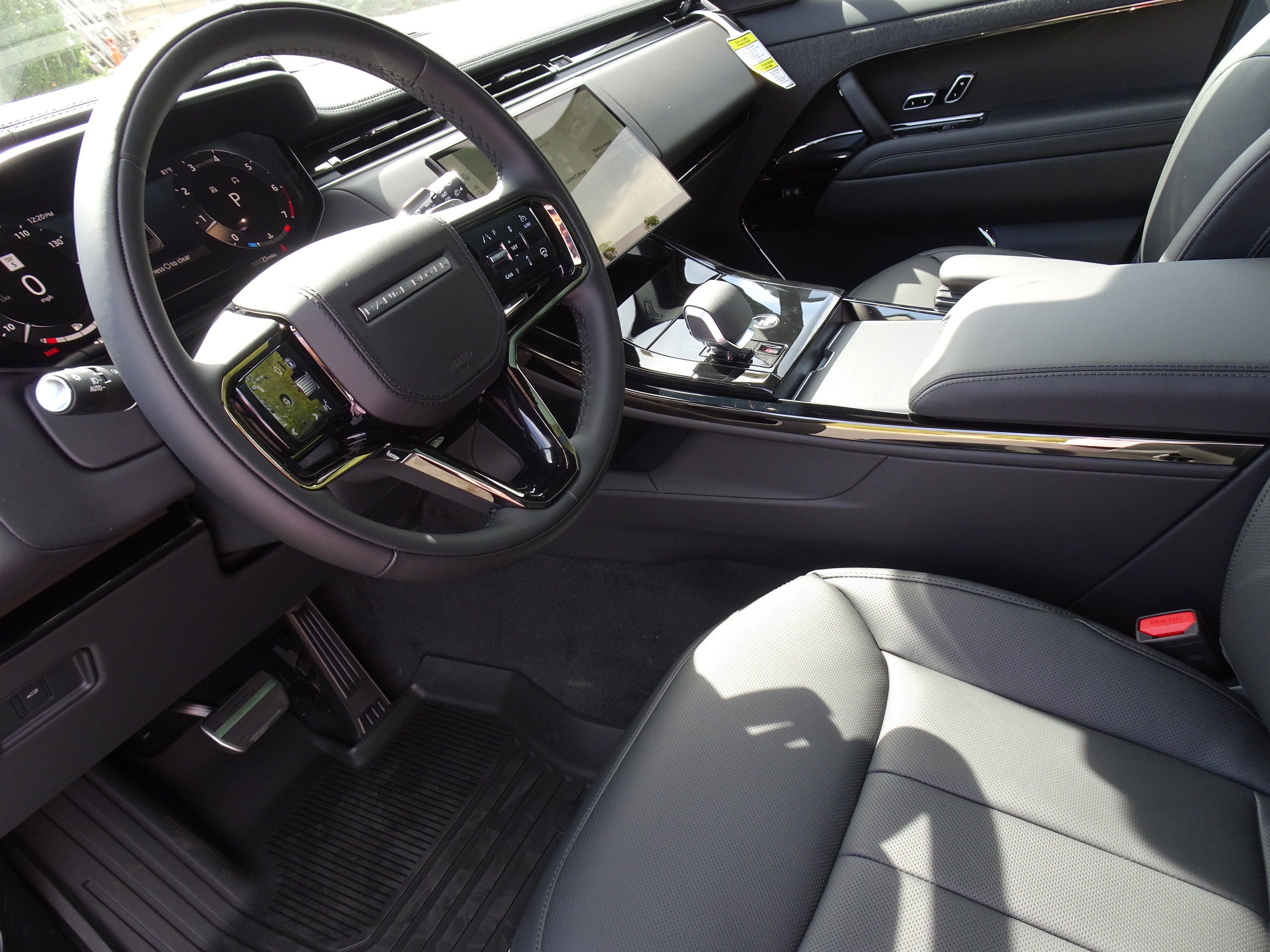 New 2027 Land Rover Range Rover Sport Dynamic SE AWD/4WD image 14
