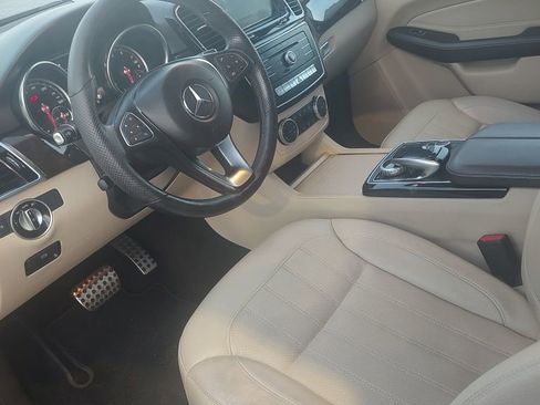 Used 2019 Mercedes-Benz GLE 400 4MATIC w/ Premium 1 Package image 5